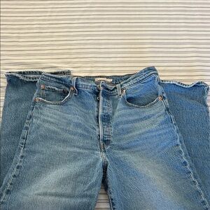 Levi’s jeans ribcage